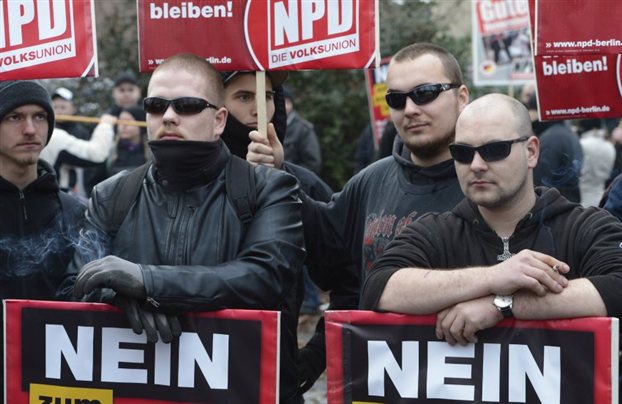 bavarian neonazi - Σόλων ΜΚΟ