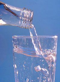 Stilles Mineralwasser - Σόλων ΜΚΟ
